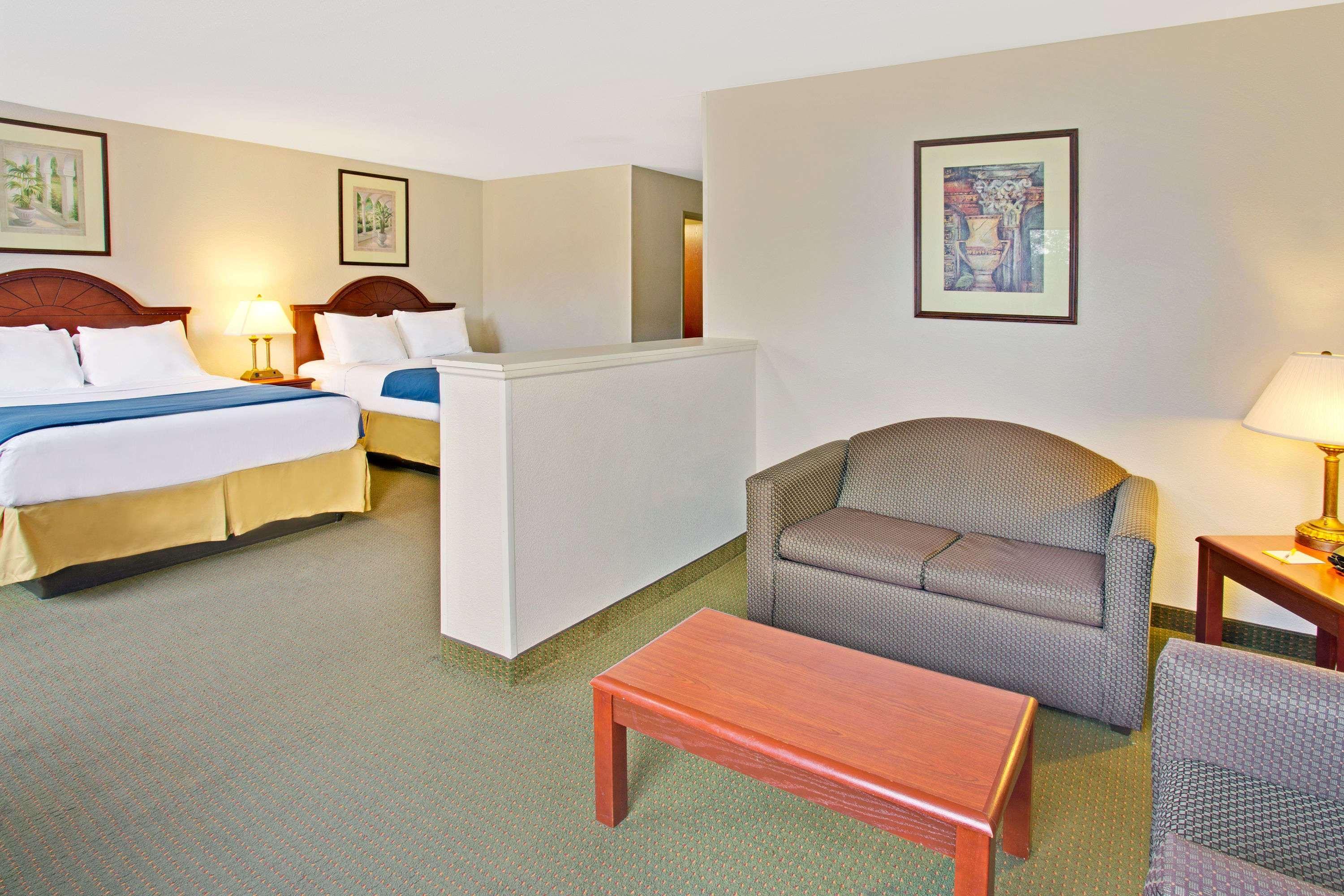 Days Inn & Suites By Wyndham Laurel Near Fort Meade Esterno foto